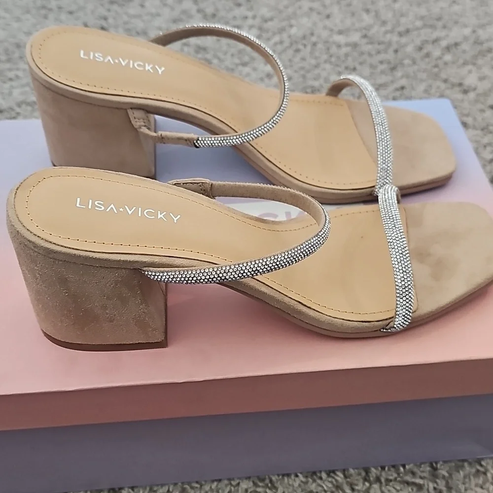 Lisa Vicky Mood Pave' Nude and Silver Heels NIB Size 7.5